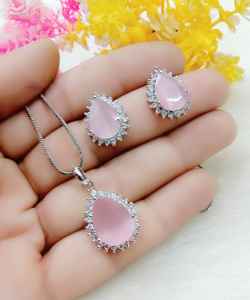 Collier étincelant de diamants américains avec boucles d'oreilles pour femmes et filles Produit en vrac fait main - Product Image 1