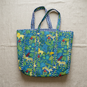 Bolso Tote de Algodón Acolchado con Estampado Artesanal Indio, Bolso de Hombro con Estampado de Selva y Tigre en Azul Rey, Venta al por Mayor - Product Image 2