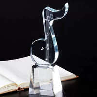 Trophée personnalisé en verre acrylique massif avec base, impression UV, écologique et poli – Idéal comme cadeau d'entreprise ou souvenir.