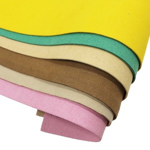 ผ้าไมโครไฟเบอร์หนังสังเคราะห์ PU แบบปัดเงา สำหรับเสื้อผ้า สีพื้น - Product Image 2