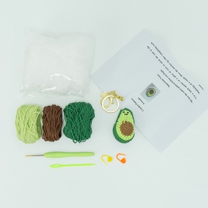 Kit de Ganchillo <span class=keywords><strong>para</strong></span> Principiantes de Manualidades Navideñas con Diseño de Aguacate, Incluye Hilos Fáciles de Usar, <span class=keywords><strong>Agujas</strong></span> de Tejer y Accesorios <span class=keywords><strong>para</strong></span> Hacer <span class=keywords><strong>Amigurumi</strong></span> - Product Image 4