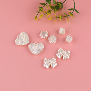 ไข่มุกเทียมรูปหัวใจ 3 มิติ วัสดุทำเครื่องประดับ DIY สำหรับทำสร้อยข้อมือ ฤดูใบไม้ผลิ 2024 แหล่งผลิตอี้หวู่ - Product Image 1