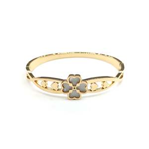กำไลข้อมือแฟชั่น สแตนเลสสตีล 316L ชุบทอง PVD ดีไซน์ใบโคลเวอร์สี่แฉก เครื่องประดับสำหรับผู้หญิง - Product Image 1