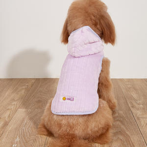 Flanel Sonbahar ve Kış Yeni Toptan Örme Köpek Süveteri Köpek Kapüşonlu Modası Küçük Köpekler İçin Evcil Hayvan Giysileri - Product Image 4