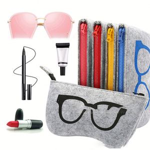 Étui à lunettes portable en tissu feutre doux avec fermeture éclair et logo personnalisé - Product Image 1