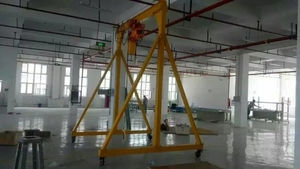 Grúa Pórtico Versátil para Taller con Cuatro Ruedas Giratorias para una Posicionamiento Flexible, Segura y Estable, Grúa Pórtico sin Rieles - Product Image 4