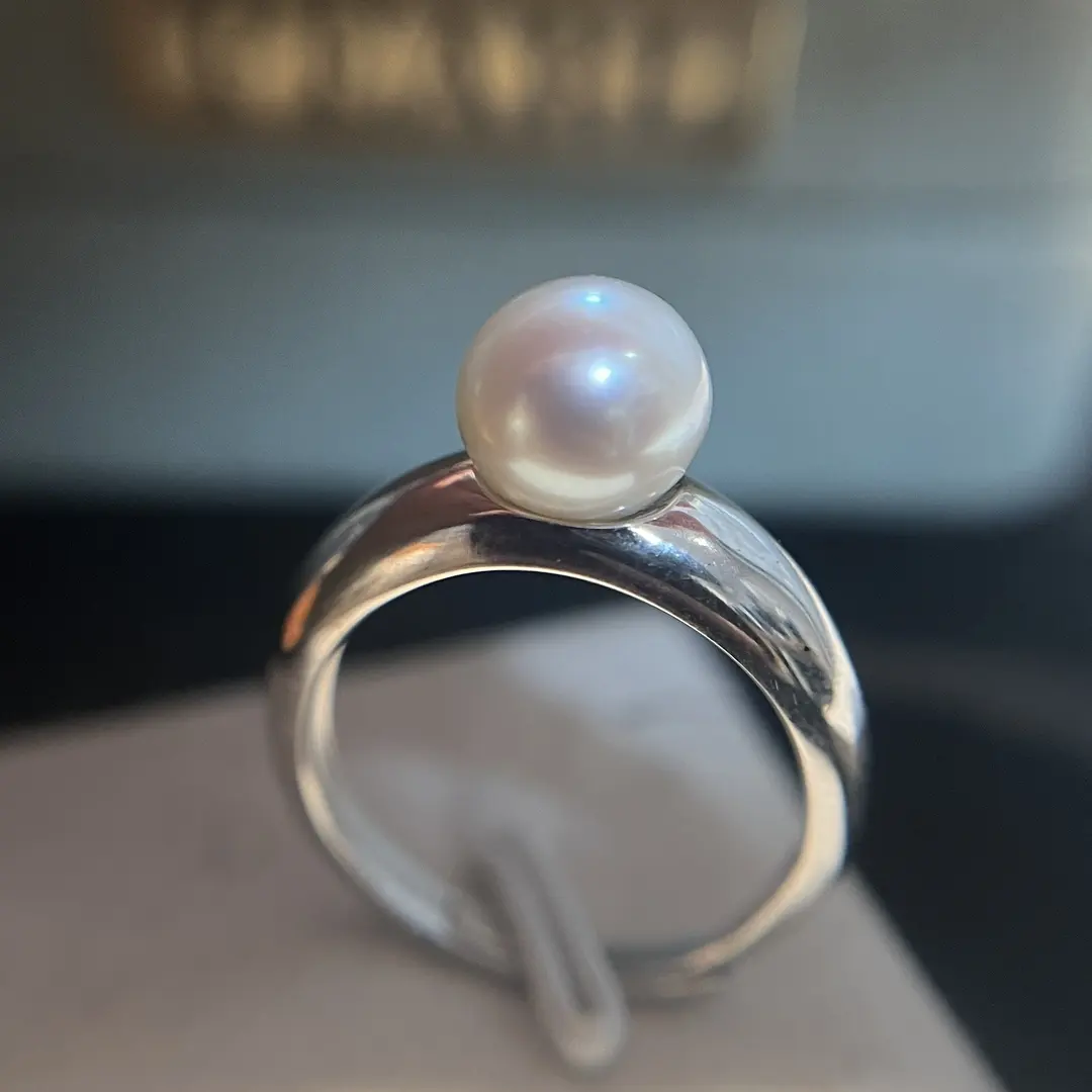 Conception de prix de bague de perle blanche en argent véritable 2024 à la mode pour femme