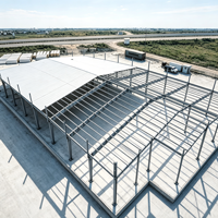 Atelier industriel à structure métallique à travées larges et robustes, atelier préfabriqué en métal, abri de voiture en acier résistant aux intempéries