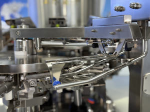 เครื่องบรรจุสุญญากาศแบบหมุนบรรจุภัณฑ์ปลอดเชื้อสำหรับกุ้งเพส8SK-200 - Product Image 4