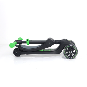 <span class=keywords><strong>Scooter</strong></span> pour enfants Lamborghini sous licence 3 roues <span class=keywords><strong>Scooter</strong></span> pour enfants avec siège - Product Image 3
