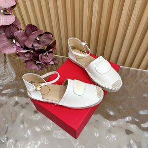 Espadrilles plates en cuir marron à bout rond avec bride de cheville et boucle réglable – Chaussures d'été - Product Image 4