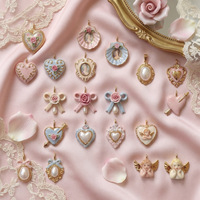 Pendentif Cœur en Cuivre Plaqué Rose avec Nœud Papillon, Bijou Fantaisie Haut de Gamme pour Usage Quotidien, Vente en Gros