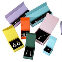 Boîtes rigides personnalisées en forme de livre pour l'emballage de bijoux, en carton avec doublure en éponge, fermeture magnétique, gaufrage, logo recyclable