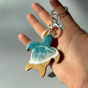 พวงกุญแจไม้ทำมือ ป้ายแขวนเรซิ่นอีพ็อกซี่ลายคลื่นทะเล ศิลปะสไตล์<span class=keywords><strong>ทะเล</strong></span><span class=keywords><strong>เต่า</strong></span> ของตกแต่งผนังไม้ สลักลายตามสั่ง - Product Image 3