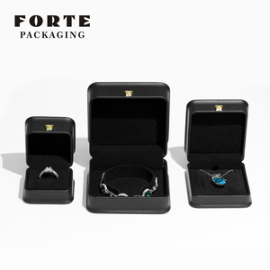 2024 New Style Black <b>White</b> Necklace Jewelry <b>Gift</b> <b>Box</b> Black Ring Leather Jewelry Packaging with Crown - Product Image 5