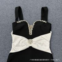 Robe longue moulante noire à col en V et strass pour femme, élégante et ajustée, idéale pour les soirées et les anniversaires