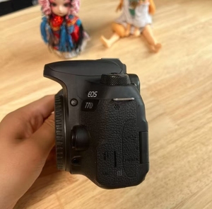 กล้องดิจิตอล SLR ขนาดกลางมือสอง รุ่น 77D บอดี้กล้อง APS-C ความละเอียด 24MP เหมาะสำหรับผู้เริ่มต้น - Product Image 4