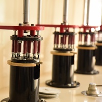 Machine de brasage par induction à haute fréquence pour ustensiles de cuisine automatique à quatre stations