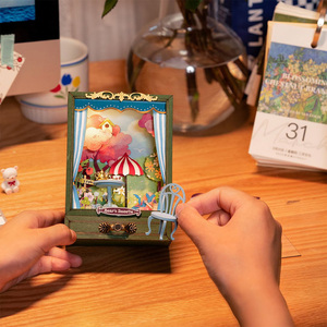 Kit de puzzle 3D en bois DIY : Boîte de thé <span class=keywords><strong>miniature</strong></span>, Théâtre <span class=keywords><strong>miniature</strong></span>, Coin lecture 'Sweetie' de l'ours avec tiroir, Cadeau - Product Image 1