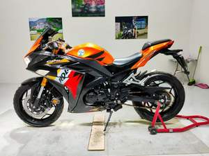 La Little Ninja 250cc es un modelo de nivel básico que incluso principiantes pueden manejar con facilidad, una motocicleta de segunda mano. - Product Image 5