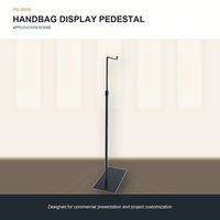 Pedestal de Exhibición Ajustable para Bolsos con Gancho Metálico y Base Estable para Mostrador de Boutique y Exhibición en Ventana