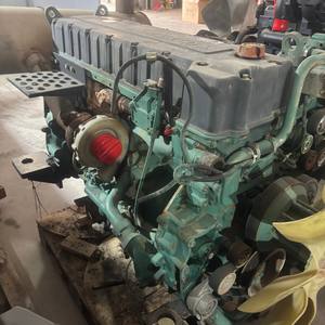 Motor diésel Volvo D12D usado de alta calidad para excavadoras fabricado en Suecia - Product Image 1