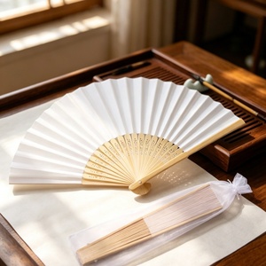 Abanico Plegable <span class=keywords><strong>de</strong></span> Bambú Blanco Hecho a Mano con Varillas <span class=keywords><strong>de</strong></span> Bambú Natural Huecas y Bolsa <span class=keywords><strong>de</strong></span> Organza - Portátil, Personalizable para <span class=keywords><strong>Pintar</strong></span>, Recuerdo <span class=keywords><strong>de</strong></span> Boda - Product Image 4