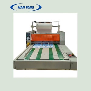 Machine à plastifier hydraulique Nantong NT-8705, largeur 720 mm, superposition automatique des bords, épaisseur de revêtement 5 mm - Product Image 2