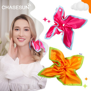 Chasesun Chouchou en satin coloré, grand motif floral carré, accessoire de mode décontracté pour queue de cheval - Product Image 1