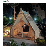 Tente de luxe en forme de triangle pour glamping |   Lodge de glamping extérieure en toile imperméable avec structure en bois massif pour camping et hébergement