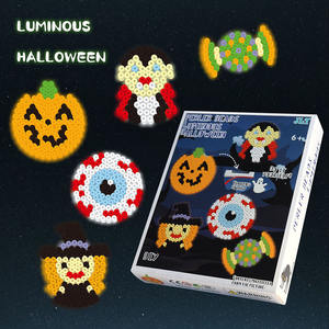 Tohibou Halloween 5mm couleur différente bricolage en plastique perle vente en gros jouets <span class=keywords><strong>perles</strong></span> bon marché <span class=keywords><strong>perles</strong></span> en ligne enfants jouer ensemble repasser fusible <span class=keywords><strong>perles</strong></span> - Product Image 4