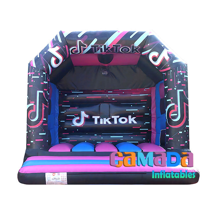 มีสีสัน