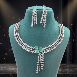 Elegante Conjunto de Joyería de Latón con Diamantes Americanos para Mujer, Diseño Clásico para Novias y Fiestas con Detalles Finos para Uso Tradicional - Product Image 4