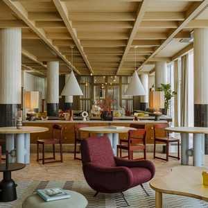 Ensemble de meubles de chambre d'hôtel sur mesure, design minimaliste et architectural, solution pour les espaces d'hôtels boutique haut de gamme - Product Image 3