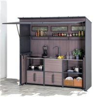 Meuble de cuisine extérieur moderne avec panneau de porte en panneau de particules acrylique, structure en acier inoxydable, évier et robinet intégrés mobiles