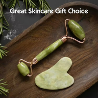 Ensemble de rouleaux de jade Xiuyan et Gua Sha personnalisables avec logo – Outils de massage orthopédiques pour le visage, le cou, les yeux et le corps – Améliore la routine de soin de la peau et le massage du visage