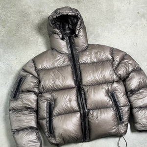 Dernier modèle Veste d'hiver épaissie en duvet d'oie chaude à bulles personnalisée imperméable Veste en duvet rétro - Product Image 4