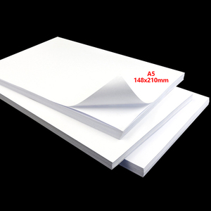 <span class=keywords><strong>Papel</strong></span> fotográfico <span class=keywords><strong>adhesivo</strong></span> impermeable Premium 135gsm 150gsm, <span class=keywords><strong>papel</strong></span> <span class=keywords><strong>adhesivo</strong></span> brillante A5 imprimible por inyección de tinta para impresora de inyección de tinta - Product Image 1