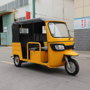 Triciclo personalizable modelo amarillo <span class=keywords><strong>con</strong></span> un movimiento potente y gran capacidad adecuado para 6-9 personas Modelo popular Bajaj - Product Image 1