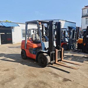 รถยกสำหรับงานกลางแจ้ง 7F 3T มือสอง ใช้พลังงานดีเซล สำหรับงานวิศวกรรมก่อสร้าง เสากระโดงสองตอน ยกสูง 3 เมตร - Product Image 6