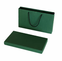 Boîte cadeau élégante et portable pour foulard en soie, boîte d'emballage en papier d'art de haute qualité pour collants à paillettes, enveloppe gaufrée carrée pour sous-vêtements