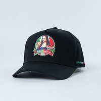 Gorra de Béisbol Personalizada de Alta Definición con Parche Tejido, Logotipo Detallado Multicolor, Gorra de Algodón Negra Estilo Dad Hat, Estructurada de 5 Paneles