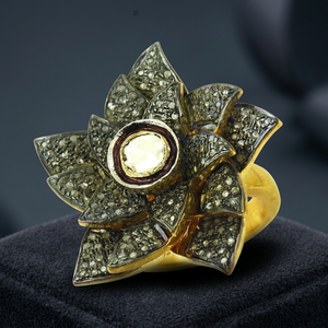 Style de bague en diamant plaqué or victorien floral délicat inspiré par la beauté de la nature Bagues en diamant en argent uniques - Product Image 2