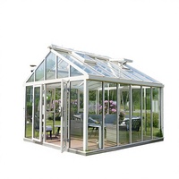 Serre de jardin autoportante de luxe préfabriquée en verre feuilleté et structure en alliage d'aluminium, idéale pour l'extérieur, toutes saisons, en forme de triangle