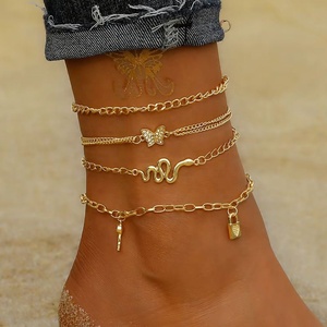 ZYO Bijoux Personnalisés Étanche Nouveau Design Mode Femme Plaqué Or Papillon Cœur Serpent Pendentifs Breloques Bracelet de Cheville - Product Image 2