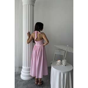 Robe en lin rose à col halter, coupe trapèze, dos nu, respirante, pour soirée ou décontractée - Product Image 1