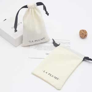 Emballage de bijoux recyclable en gros sac à cordon en lin et coton <span class=keywords><strong>mini</strong></span> <span class=keywords><strong>pochette</strong></span> en mousseline de coton rangement de cadeaux poussière beige - Product Image 2