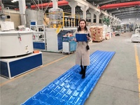 Máquina de fabricación de azulejos de techo de resina sintética, plástico PVC