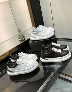 Zapatillas deportivas casuales para mujer, estilo coreano, con aumento de altura, tendencia de moda 2026, modelo New Star. - Product Image 1