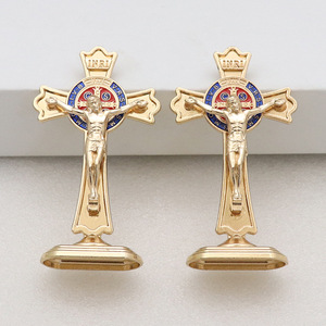 Crucifix catholique jésus Statue <span class=keywords><strong>croix</strong></span> pour décor à la maison décorations d'église cadeaux chrétiens artisanat religieux en métal - Product Image 4